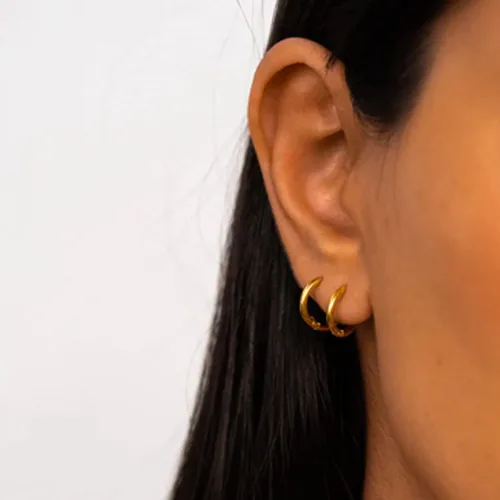Vista 4 de Hey Harper Pendientes de aro para mujer, joyería ligera, impermeable y resistente al sudor