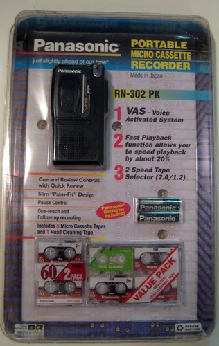 Vista 6 de Panasonic Grabadora de voz de microcasete RN-302 con 5 cintas de audio micro baterías y limpiador de cabeza