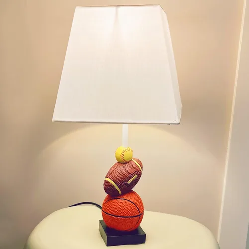 Vista 6 de HERBESTBAY Lámpara de mesa para niños, diseño de fútbol americano, baloncesto y béisbol de 14 pulgadas con bonita pantalla, lámpara temática