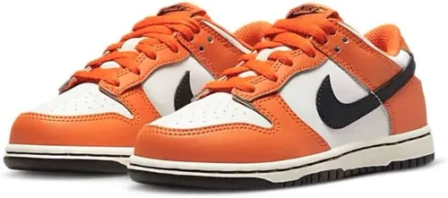 Vista 796 de Nike Kid's Dunk Low Sneaker