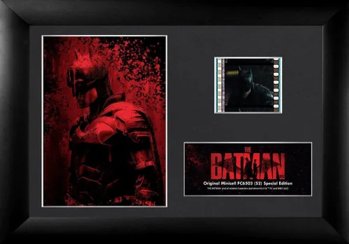 Vista 9 de Trend Setters DC Comics - The Batman - Desenmascarado - FilmCells - Presentación de escritorio MiniCell de 7 x 5 pulgadas - Con clip de película