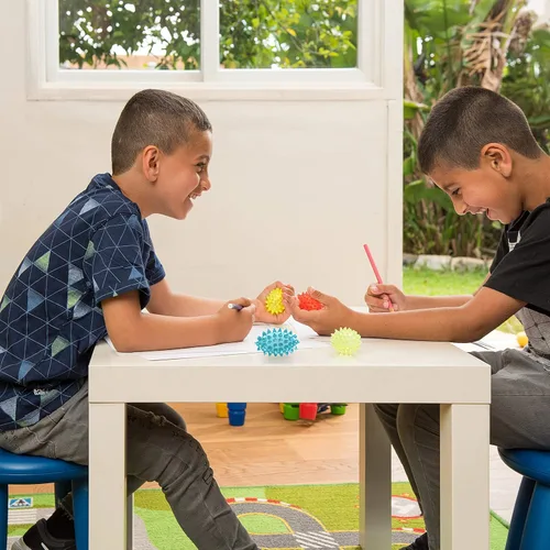 Vista 7 de Spiky Balls Stim Toy - Juego de 4 piezas de juguetes para niños y adultos, TDAH, autismo, juguetes sensoriales para la escuela, alivio del estrés