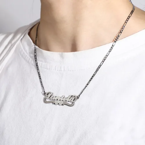 Vista 7 de Drawelry Collar con nombre personalizado de dos tonos con placa de oro de 18 quilates, chapado en doble corazón, placa con dije de placa de nombre