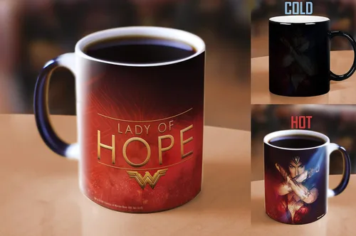 Vista 2 de Tazas cambiantes DC Comics Wonder Woman, taza de cerámica para café con efecto térmico, 11 onzas, 11onza