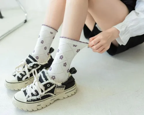 Vista 4 de AFADER Calcetines coloridos para mujer, diseño de flores, divertidos, casuales, talla 6-10