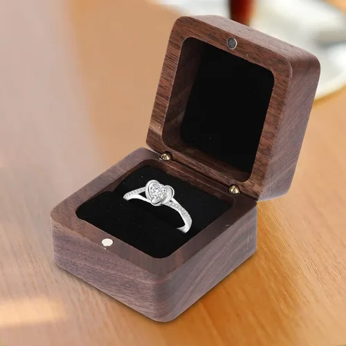 Vista 4 de USHOBE Caja de madera para anillos de madera, caja de anillo para el día de la boda, contenedor de propuesta de compromiso, funda rústica de un solo