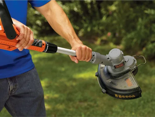 Vista 12 de Black+Decker LST300 - Cortadora y cortadora de bordes de litio de 12 pulgadas / 30.48 cm., 20 V