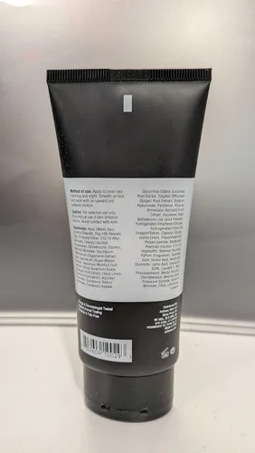 Vista 2 de Anthony Hidratante facial multiusos para hombres, loción hidratante para piel seca, ligera, no comedogénica, fórmula antienvejecimiento, 3 onzas