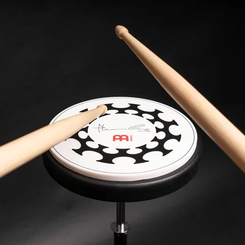 Vista 5 de 6" Drum Practice Pad, Silicone — Medium Rebound and Controlled Volume for Speed, Power and Precision, Classic Logo, 2-YEAR WARRANTY Thomas Lang