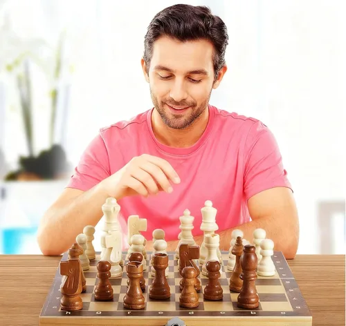 Vista 6 de Sumind Juego de 80 piezas de ajedrez de madera 2 en 1 hecho a mano con bolsa de almacenamiento con cordón, juego de ajedrez de madera, accesorios