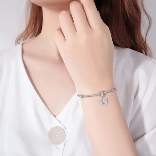 Vista 2 de Dijes de plata de ley 925 con letras del alfabeto A Z para pulseras europeas Pandora para esposa hija mamá regalo de cumpleaños color M