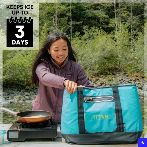 Vista 5 de Titan by Arctic Zone Deep Freeze 30 Can Insulated Tote Bag