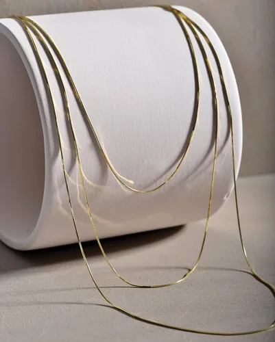 Vista 5 de DEARMAY - Collares de oro bañado de 14 quilates para mujer, delicado collar de gargantilla de espiga de oro, collar de serpiente en capas finas