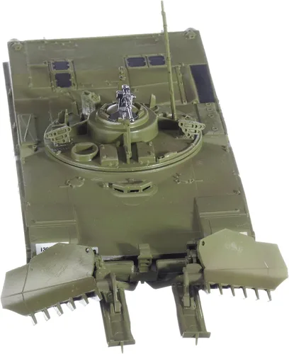 Vista 3 de Easy Model La pantera M1 con el sistema de cuchilla de limpieza de minas muere vehículos terrestres militares fundidos