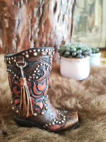 Vista 6 de Bota de vaquero occidental decorativa rústica, jarrón para decoración de oficina (rojo y negro)