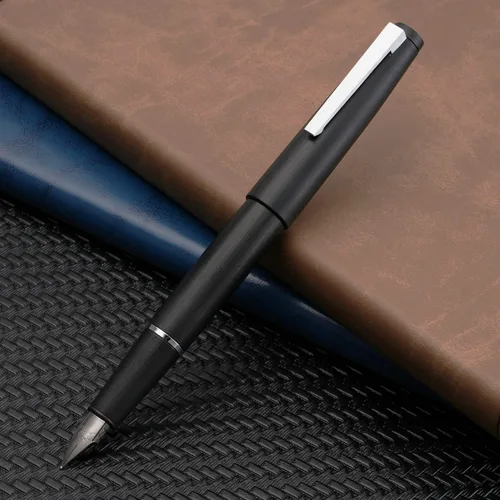 Vista 8 de Jinhao 80 pluma estilográfica de fibra de carbono cepillada negra con convertidor de tinta, 2 unidades, punta de 0.012 in