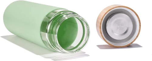 Vista 4 de Botella de agua de vidrio de borosilicato de 20 onzas con tapa de bambú y funda de silicona, reutilizable, sin BPA, botella de vidrio con tapas