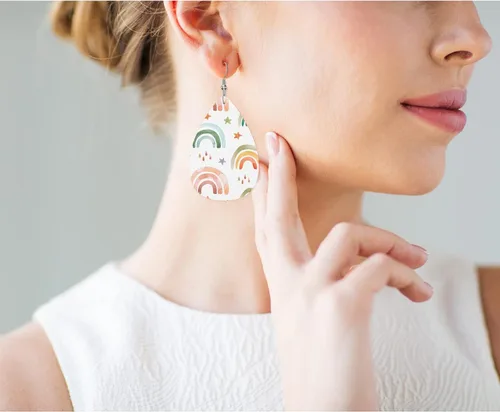 Vista 4 de Vosach Aretes de cuero sintético de moda con diseño de unicornio de príncipe de unicornio, pestañas de lágrima de boda, joyería para mujeres y niñas