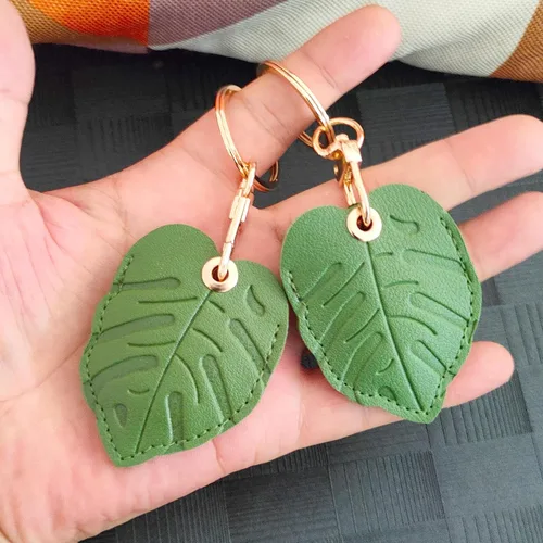 Vista 11 de CATCH ON Paquete de 2 fundas de cuero para Airtag para llavero, bonitos accesorios Kawaii adecuados para Airtag