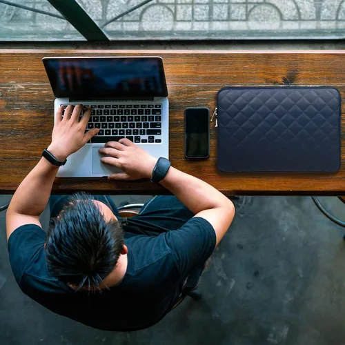 Vista 9 de RAINYEAR - Funda para laptop de 13.3 pulgadas, funda protectora acolchada de piel sintética, a prueba de golpes, resistente al agua, compatible