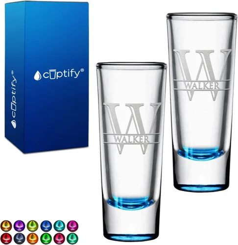 Vista 90 de Vaso de chupito personalizado con fondo negro personalizado de 2 oz, vasos de chupito cordiales con inicial y nombre en script dividido