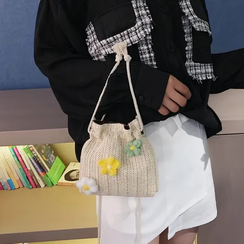 Vista 6 de Bolso de paja para mujer, estético, lindo, tejido cruzado, cubos, bolsas de hombro, cesta pequeña, bolsa de playa, bolso de paja de verano
