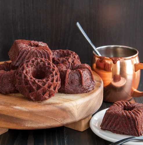 Vista 6 de Nordic Ware Bundt Cuartet - Juego de sartenes (4 piezas) y sartén Geo Bundtlette