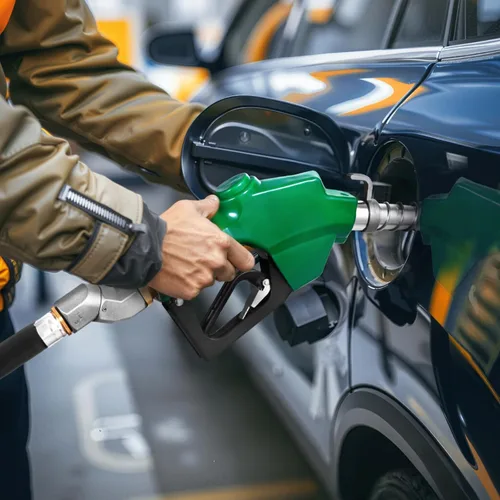 Vista 8 de VEVOR - Boquilla de combustible automática de 1 pulgada NPT, tasa de flujo máxima de 21.6 GPM, boquilla de bomba de gasolina diesel con apagado