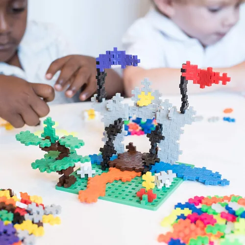 Vista 7 de Plus Plus Juego de 240 piezas básicas de mezcla de tubos y placa base, mini bloques de construcción entrelazados, juguetes de tallo para niños