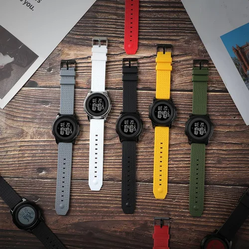 Vista 6 de YUINK Mens Watch Ultra-Thin Digital Sports Watch Waterproof Stainless Steel Fashion Wrist Watch for Men Women