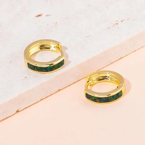 Vista 243 de CiNily Aretes Huggie de ópalo con bisagras, chapados en oro, hipoalergénicos, pequeños aretes de aro para mujeres, adolescentes, niñas, hombres