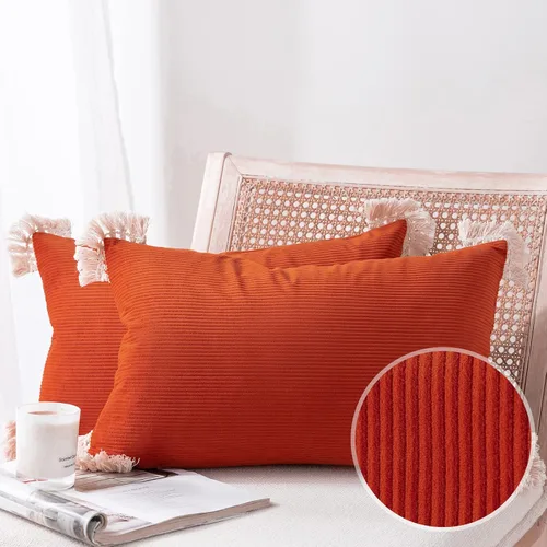Vista 10 de Phantoscope Paquete de 2 fundas de almohada de pana suave para Halloween y otoño, decorativas de terciopelo a rayas con borlas de algodón, fundas