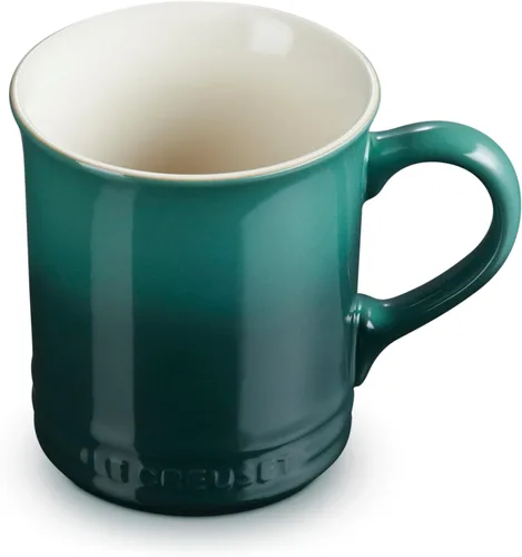 Vista 7 de Le Creuset Juego de 2 tazas esmaltadas en acero con acabados metálicos y cerámica, 1.25 cuartos de galón de agua y (2) tazas de 14 onzas, Artichaut