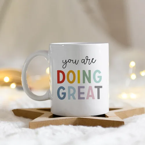 Vista 2 de IWXYI Taza de café con texto en inglés "You Are Doing Great con texto en inglés "You Are Doing Great", taza de café de 11 onzas, regalo inspirador