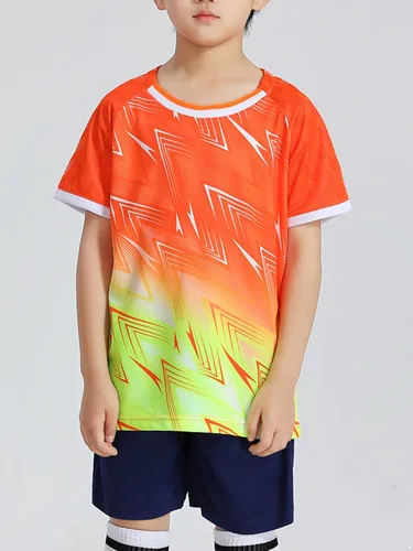 Vista 2 de Fldy Uniforme de entrenamiento deportivo de fútbol para niños y jóvenes, traje deportivo de 2 piezas, camiseta de manga corta con pantalones cortos