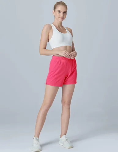 Vista 2 de Liberty Imports Paquete de 5 pantalones cortos deportivos de malla para mujer, entrepierna de 5 pulgadas, pantalones cortos sueltos con bolsillos