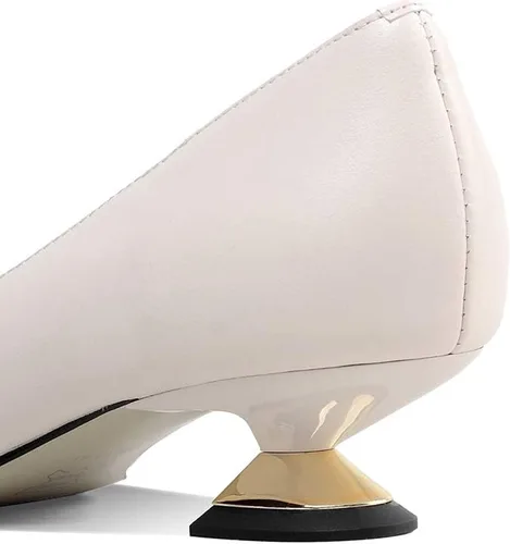 Vista 4 de TinaCus Zapatos de tacón bajo cómodos de piel auténtica hechos a mano con punta de charol para mujer