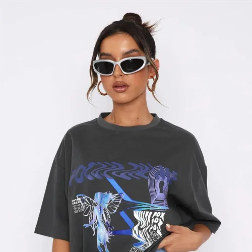 Vista 3 de Y2K - Gafas de sol envolventes deportivas futuristas ovaladas para mujeres y hombres 2022 a la moda, color plateado