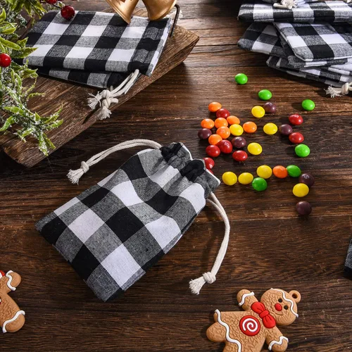 Vista 3 de Boao 24 piezas Bolsas de Navidad Bolsas de regalo con cordón de Navidad a cuadros de búfalo envoltura de regalo de algodón bolsa de dulces