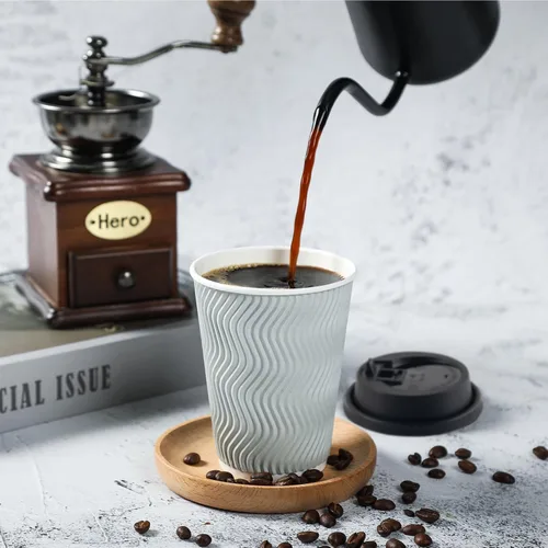 Vista 2 de MUCHII Tazas de café desechables de 12 onzas, 100 unidades, tazas con aislamiento ondulado para llevar con tapas y popotes para té, chocolate