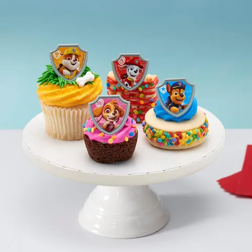 Vista 2 de DecoPac Paw Patrol Reporting For Duty Anillos, Decoraciones de cupcakes con Chase, Marshall, Skye y Rubble - Paquete de 24