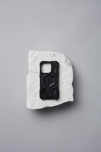 Vista 6 de Urban Armor Gear UAG Diseñado para iPhone 14 Pro Funda negra 6.1" Monarch Pro Imán incorporado Compatible con carga MagSafe Funda protectora Monarch