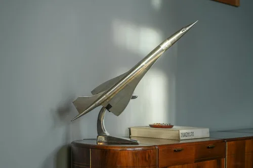 Vista 2 de Authentic Models Modelo Airplane – Avión coleccionable Concorde, réplica de aluminio de modelos originales y soporte de exhibición para decoración