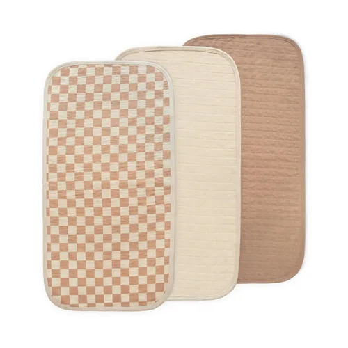 Vista 14 de mushie Fundas impermeables para cambiador 100% algodón orgánico Juego de 3 (Combo de abejas) Paquete de 3, repelente al agua, lavable a