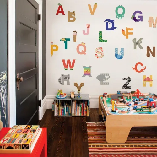 Vista 2 de Adhesivo de pared de vinilo con letras del alfabeto (tamaño grande), despegar y pegar, por Simple Shapes ®