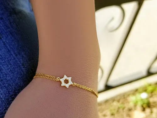 Vista 2 de Jewish Star David Bracelet in Yellow Gold Plate for Everyday Wear