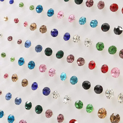Vista 5 de Juego de 100 pareslote de aretes de cristal geométricos de flores de frutas coloridas para mujeres y niñas, aretes de plástico, regalos de joyería