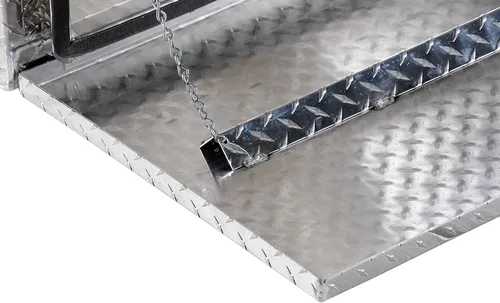 Vista 4 de Dee Zee DZ79 Brite-Tread Caja de herramientas Topsider de aluminio