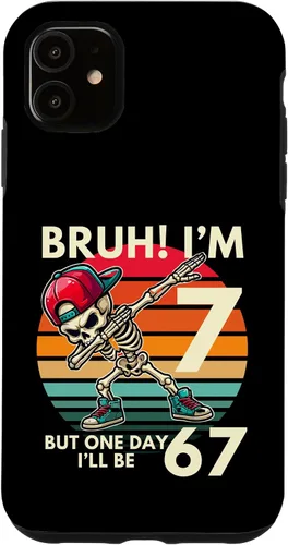 Vista 8 de Bruh I'm 7 But One-Day I'll Be 67 Retro 7th Birthday Kids Case for iPhone 17