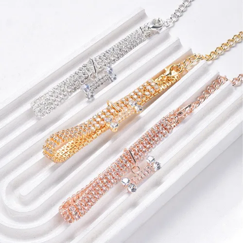 Vista 4 de Collar para perros, collar de gato, bonito y moderno con cristales brillantes de hueso, 3 filas de diamantes de imitación para mascotas, joya